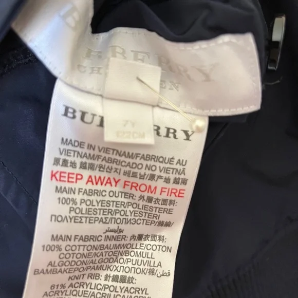 Burberry reversible hooded boys jacket in navy blue - Picture 7 of 8